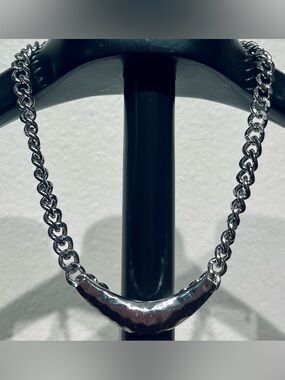 Chunky Silver Tone Stainless Steel Chain Necklace with Hammered Curve Pendant